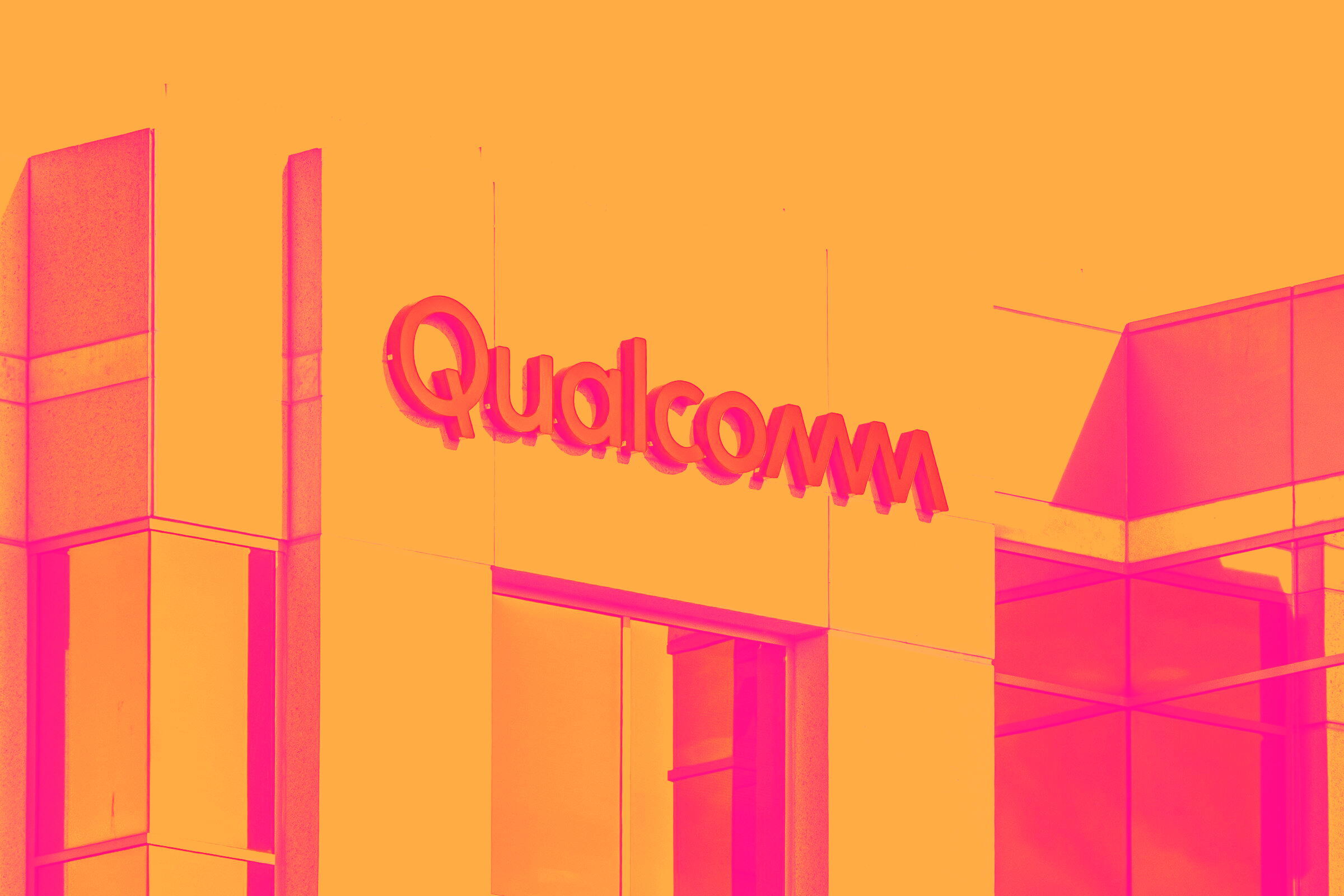 Processors and Graphics Chips Stocks Q4 Earnings Review: Qualcomm (NASDAQ:QCOM) Shines